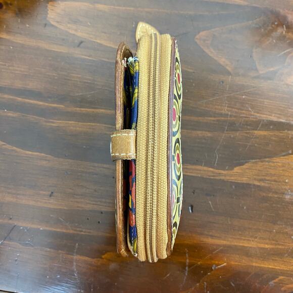 Fossil Floral Coated Canvas Zip Around ID Wallet - Picture 3 of 10